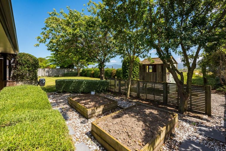 Photo of property in 25 Clearwater Place, Mayfield, Blenheim, 7201