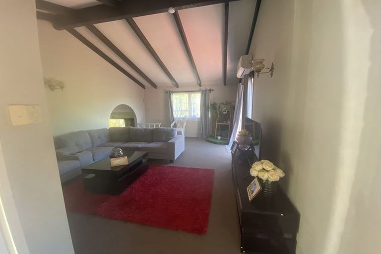 Photo of property in 2/462 Hillsborough Road, Mount Roskill, Auckland, 1041