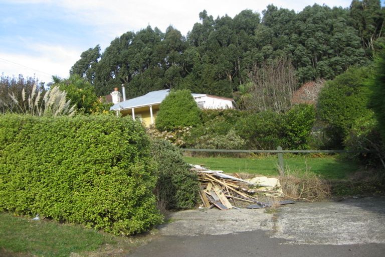 Photo of property in 30 Waikana Street, Broad Bay, Dunedin, 9014