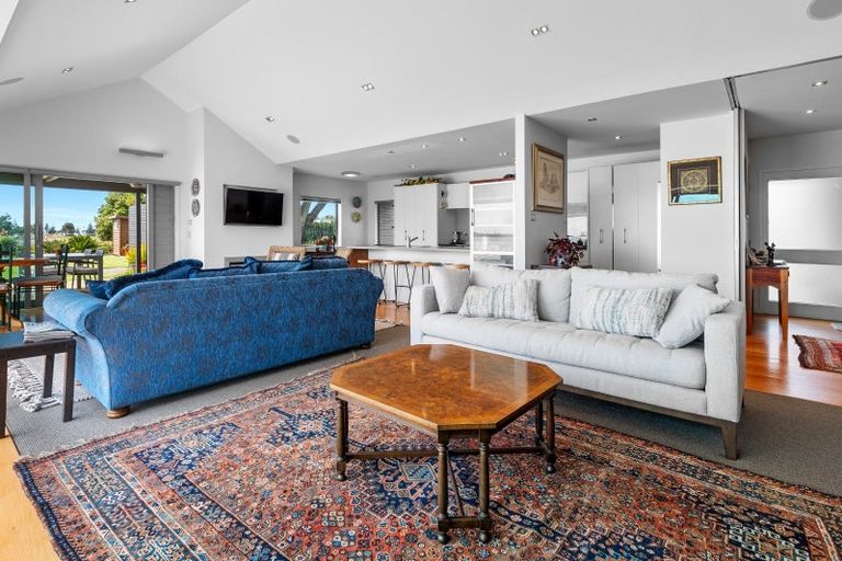 Photo of property in 17 Kiriwai Place, Matua, Tauranga, 3110