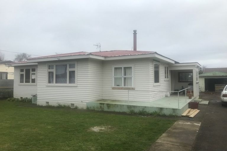 Photo of property in 284 High Street South, Carterton, 5713