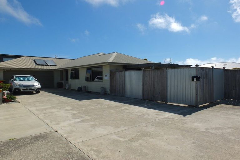 Photo of property in 10 Seabury Avenue, Foxton Beach, Foxton, 4815