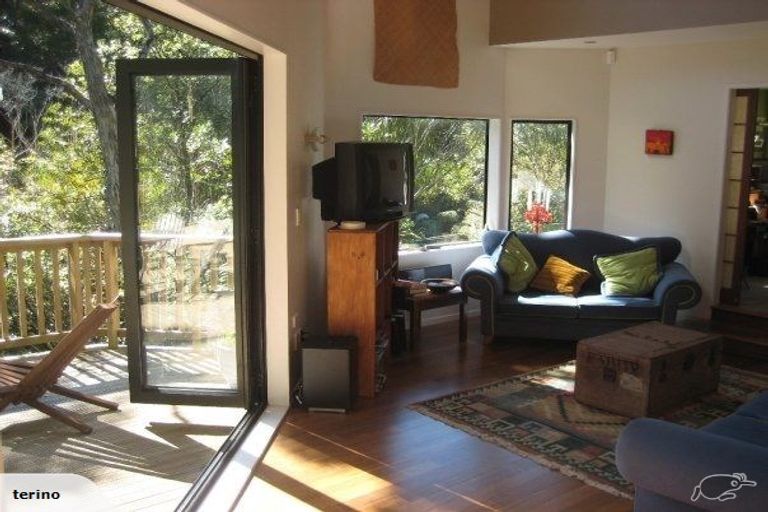 Photo of property in 50 Lone Kauri Road, Karekare, New Lynn, 0772