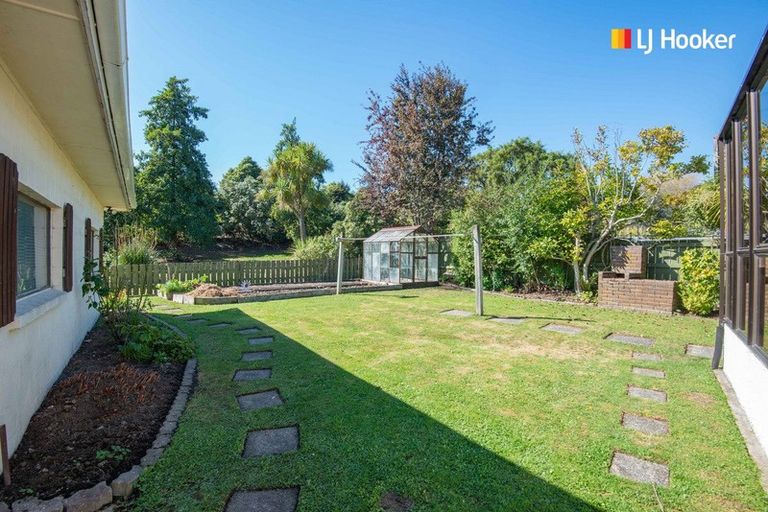 Photo of property in 21 Kinmont Crescent, Kinmont Park, Mosgiel, 9024