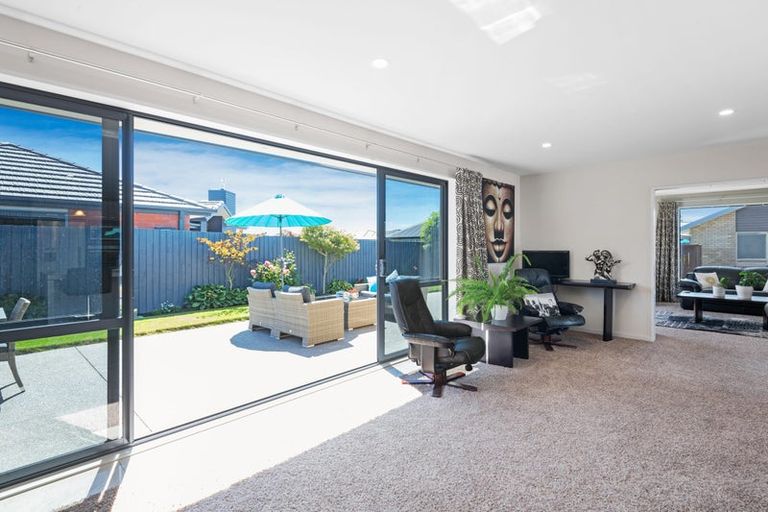 Photo of property in 7 Glen Kerran Close, Broomfield, Christchurch, 8042