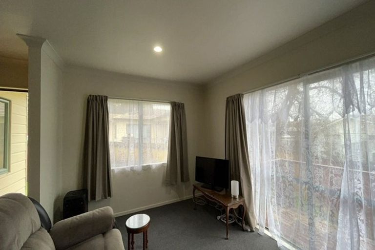 Photo of property in 146 Mahia Road, Wattle Downs, Auckland, 2103