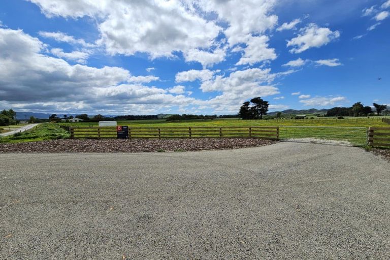 Photo of property in 56 Oparatai Road, Mangatainoka, Pahiatua, 4982