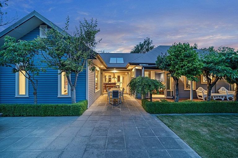 Photo of property in 18 Milesbrook Close, Rangiora, 7400