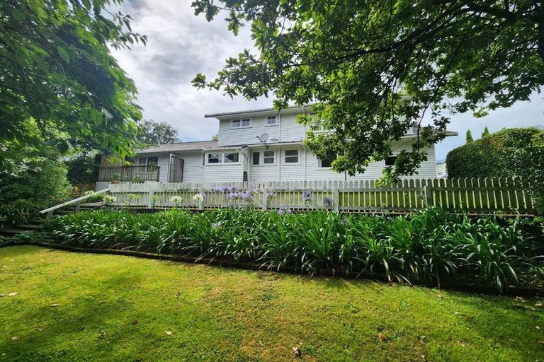 Photo of property in 2 Chittick Place, Saint Johns Hill, Whanganui, 4501