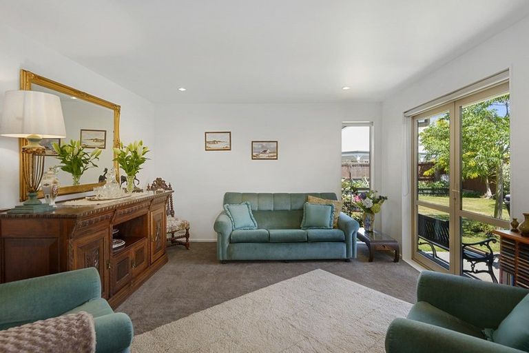 Photo of property in 17 Stonebrook Drive, Rolleston, 7614