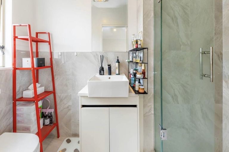 Photo of property in 2 Robina Court, Burswood, Auckland, 2013