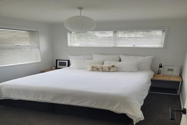 Photo of property in 26a Finlow Drive, Te Atatu South, Auckland, 0610