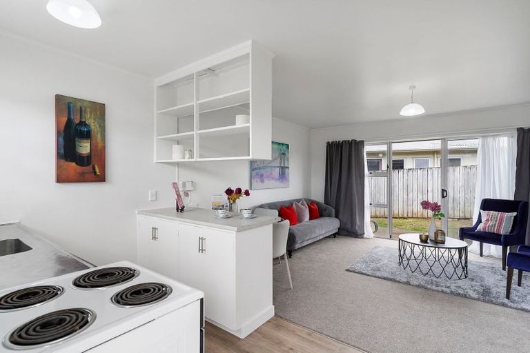 Photo of property in 3/9 Pratt Street, Papakura, 2110
