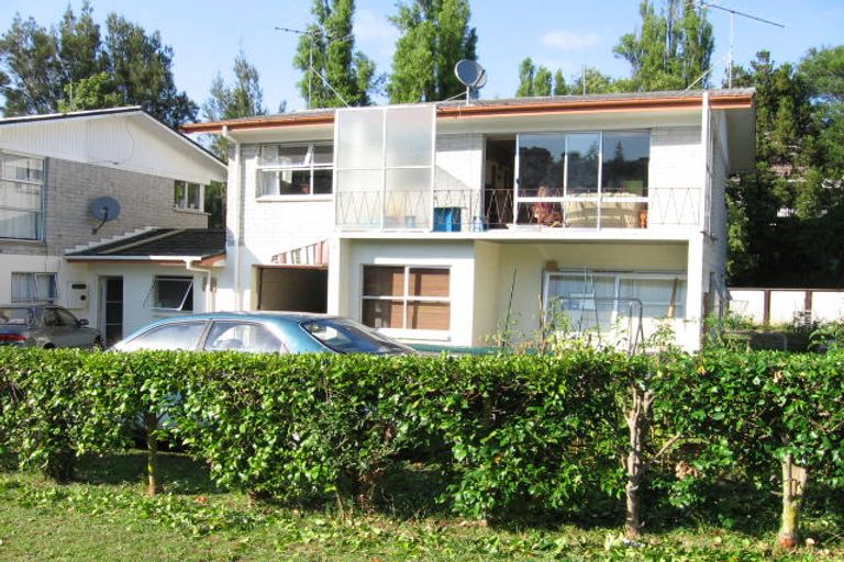 Photo of property in 2/36 Sandiacre Way, Browns Bay, Auckland, 0630