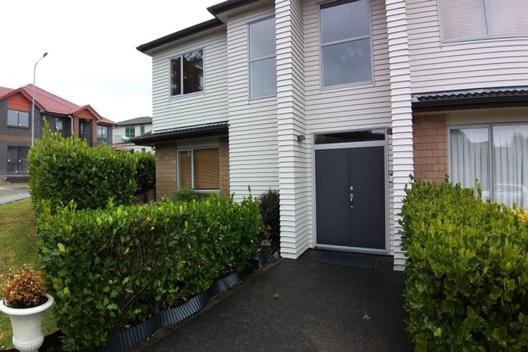 Photo of property in 1 Portofina Place, Flat Bush, Auckland, 2019