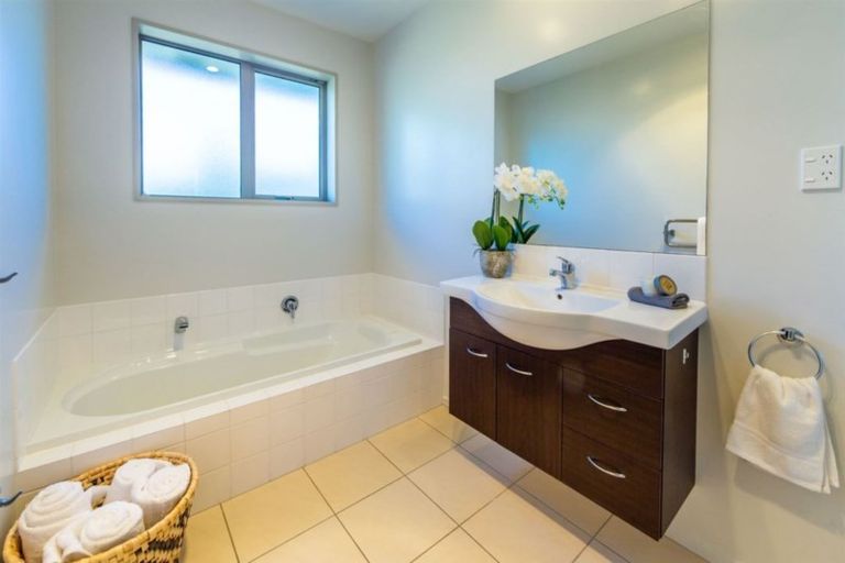 Photo of property in 30 John Campbell Crescent, Hillmorton, Christchurch, 8024