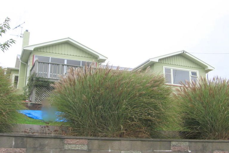 Photo of property in 11 Pembroke Street, Tawa, Wellington, 5028