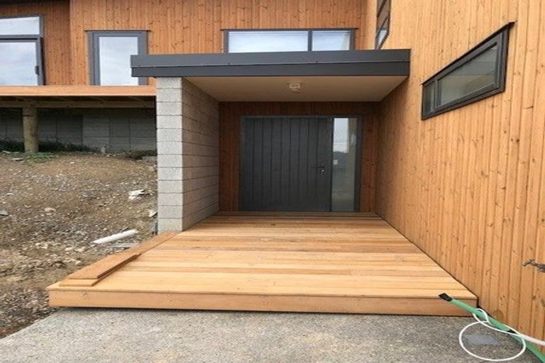 Photo of property in 5 Hihi Place, Waikanae, 5036