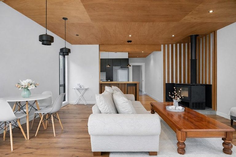 Photo of property in 9a Haunui Road, Pukerua Bay, 5026