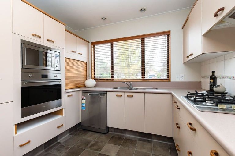 Photo of property in 10 Jellicoe Drive, Hamilton East, Hamilton, 3216