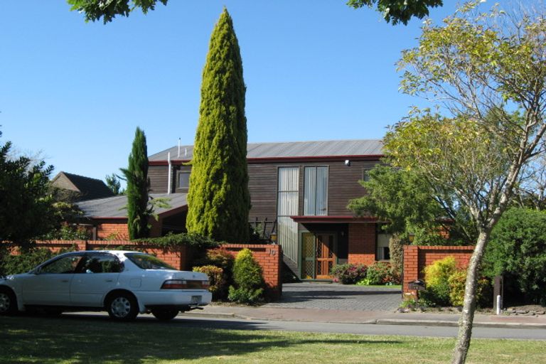Photo of property in 10 Crosdale Place, Burnside, Christchurch, 8042