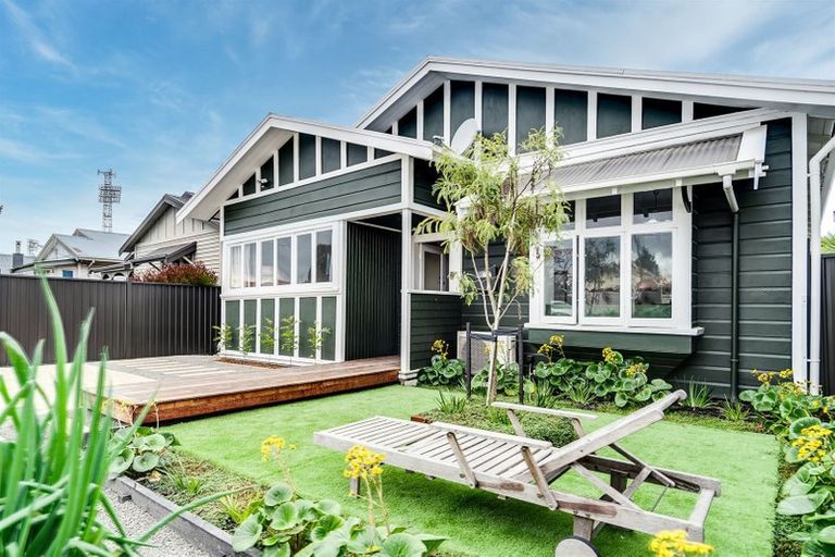 Photo of property in 48 Latham Street, Napier South, Napier, 4110