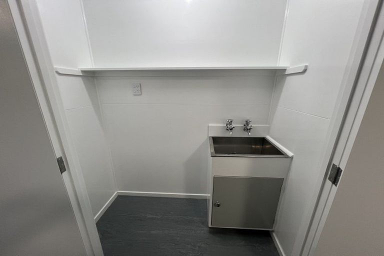 Photo of property in 121 Fitzherbert Avenue, West End, Palmerston North, 4410