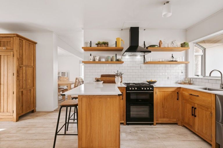 Photo of property in 72 Sherwood Street, Bellevue, Tauranga, 3110