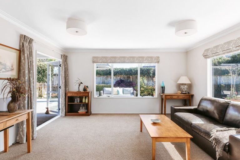 Photo of property in 125 Welcome Bay Road, Welcome Bay, Tauranga, 3112