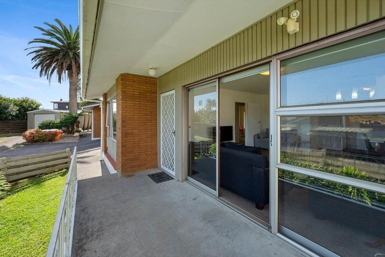 Photo of property in 1/15 Bramley Drive, Farm Cove, Auckland, 2012