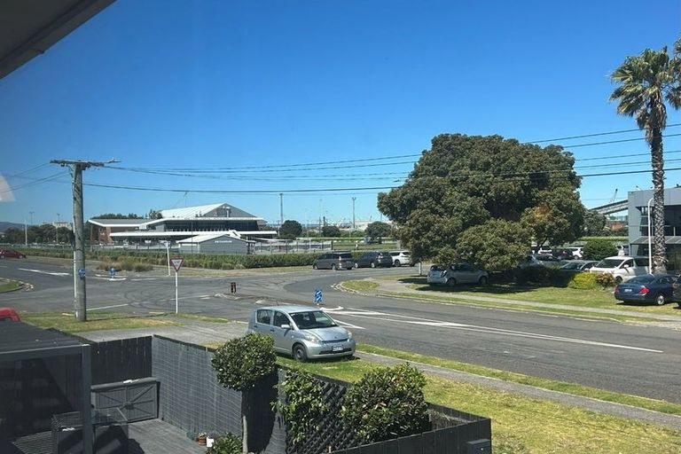 Photo of property in 3/41 Tawa Street, Mount Maunganui, 3116