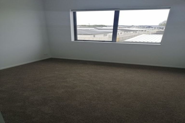 Photo of property in 28 Adlam Lane, Takanini, 2112