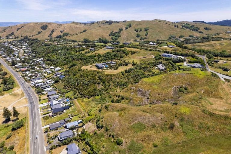 Photo of property in 91 Winifred Street, Okitu, Gisborne, 4010