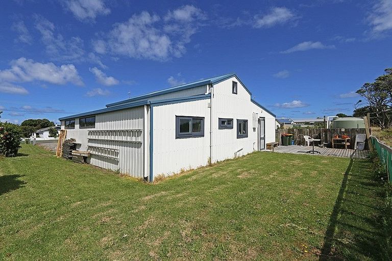 Photo of property in 59 Gisborne Terrace, Opunake, 4616