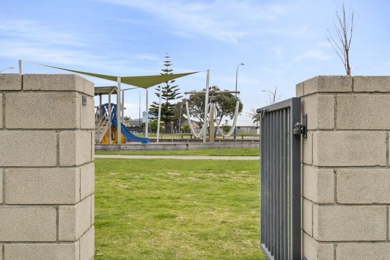 Photo of property in 133 The Boulevard, Papamoa Beach, Papamoa, 3118