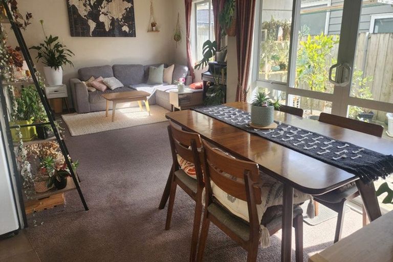 Photo of property in 116a Moorefield Road, Johnsonville, Wellington, 6037