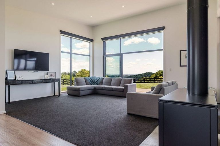 Photo of property in 179 Harrison Hill Road, Aokautere, Palmerston North, 4471