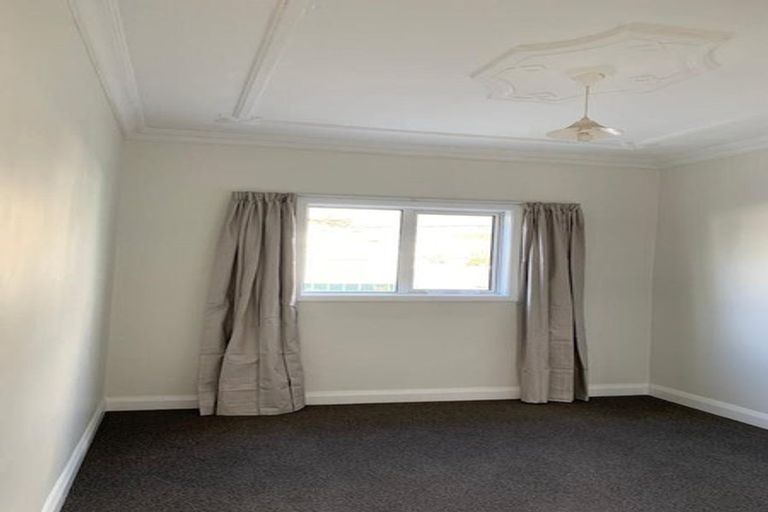 Photo of property in 125-127 Bell Road, Waiwhetu, Lower Hutt, 5010