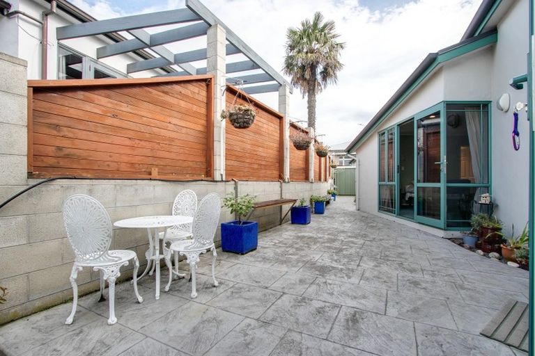 Photo of property in 15 Kavanagh Road, Hospital Hill, Napier, 4110