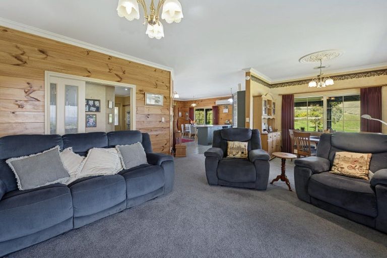 Photo of property in 69 Hitiri Road, Kinloch, Taupo, 3377