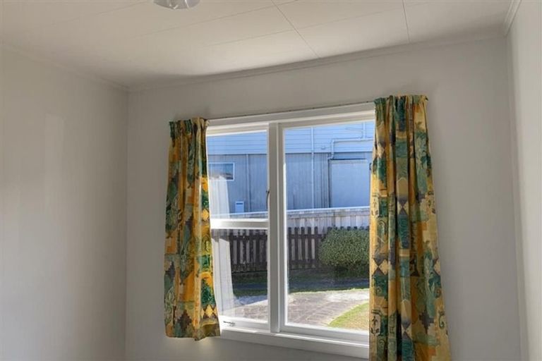 Photo of property in 14 Clematis Grove, Maungaraki, Lower Hutt, 5010