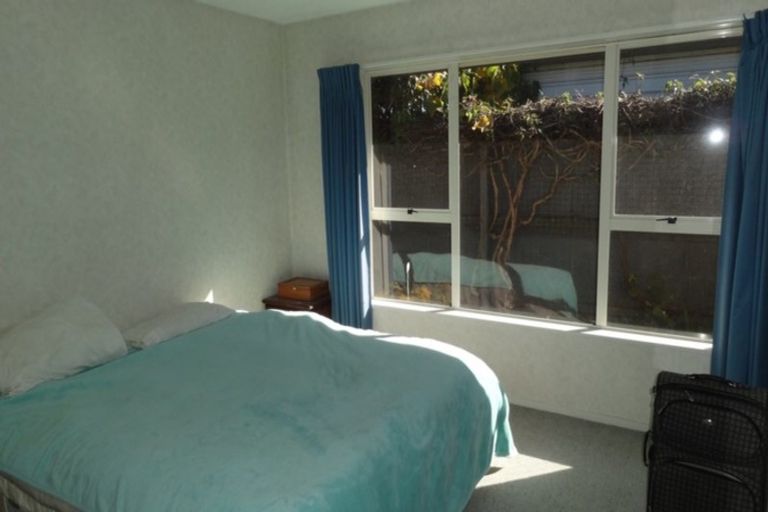 Photo of property in 1 Middlepark Road, Sockburn, Christchurch, 8042