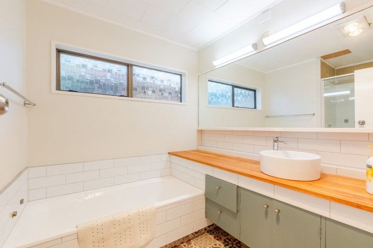 Photo of property in 3/92 Guppy Road, Greenmeadows, Napier, 4112