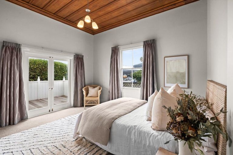 Photo of property in 89 Wellesley Road, Napier South, Napier, 4110