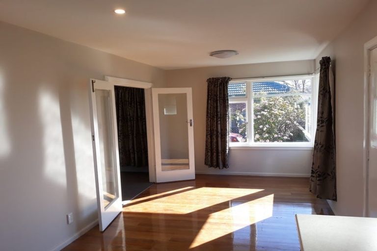 Photo of property in 33 Bourne Crescent, Papanui, Christchurch, 8053