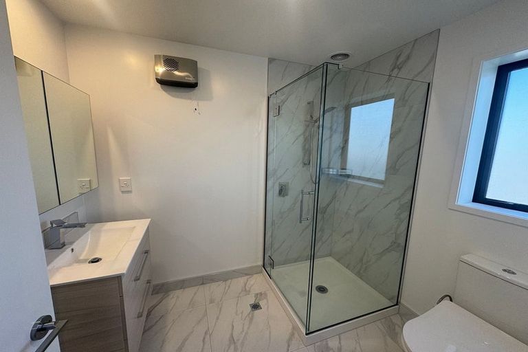 Photo of property in 9/180 Marine Parade, New Brighton, Christchurch, 8083