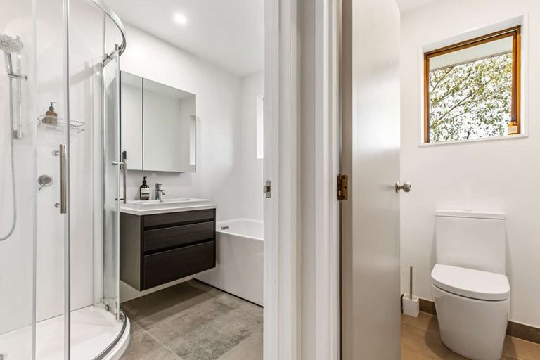 Photo of property in 2/352 Bucklands Beach Road, Bucklands Beach, Auckland, 2012