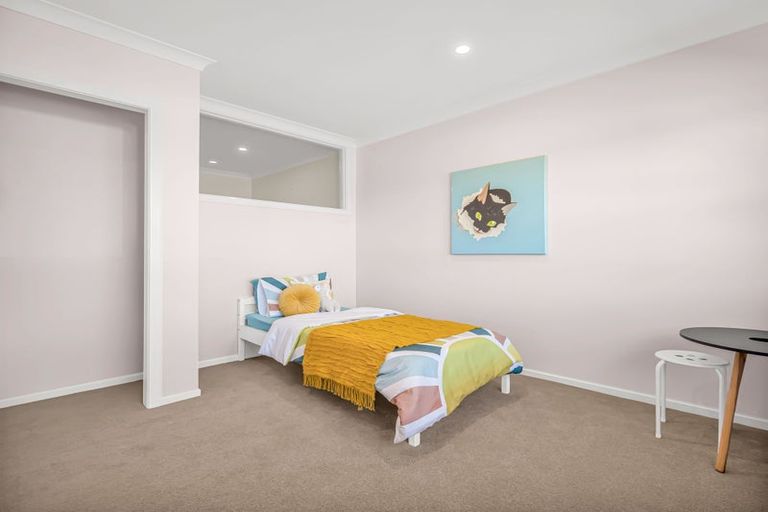 Photo of property in 1 Kingsley Street, St Andrews, Hamilton, 3200