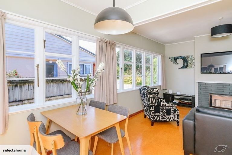 Photo of property in 142 Oxford Terrace, Epuni, Lower Hutt, 5011