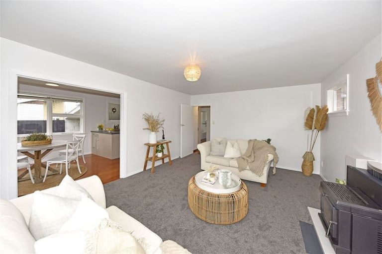 Photo of property in 203 Centaurus Road, Saint Martins, Christchurch, 8022